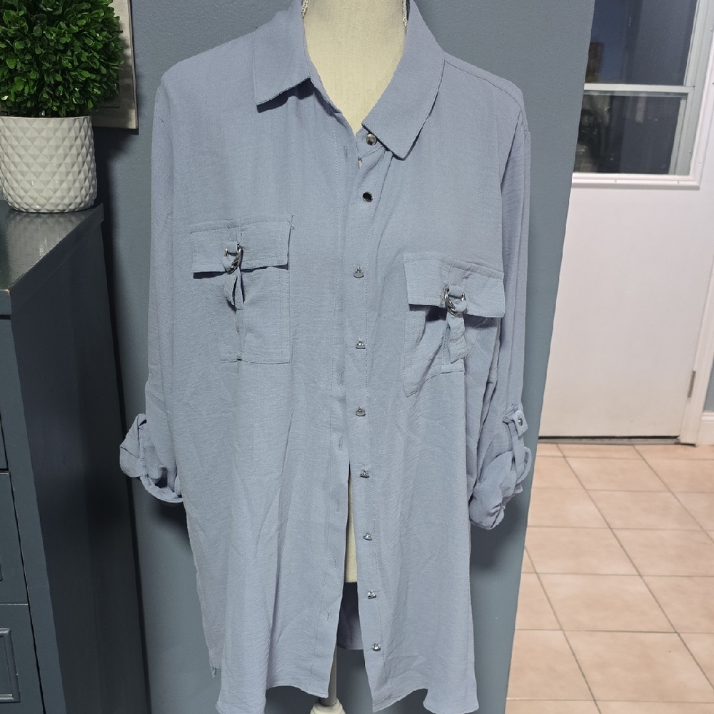 Women's Light Blue Button-Up Blouse